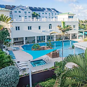 seven-mile-beach-resort-club.greaterantilleshotels.net/